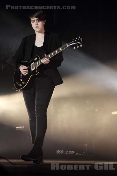 THE XX - 2013-06-28 - EVREUX - Hippodrome Evreux Normandie - Romy Madley Croft